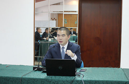 尊重他人、尊嚴(yán)做事