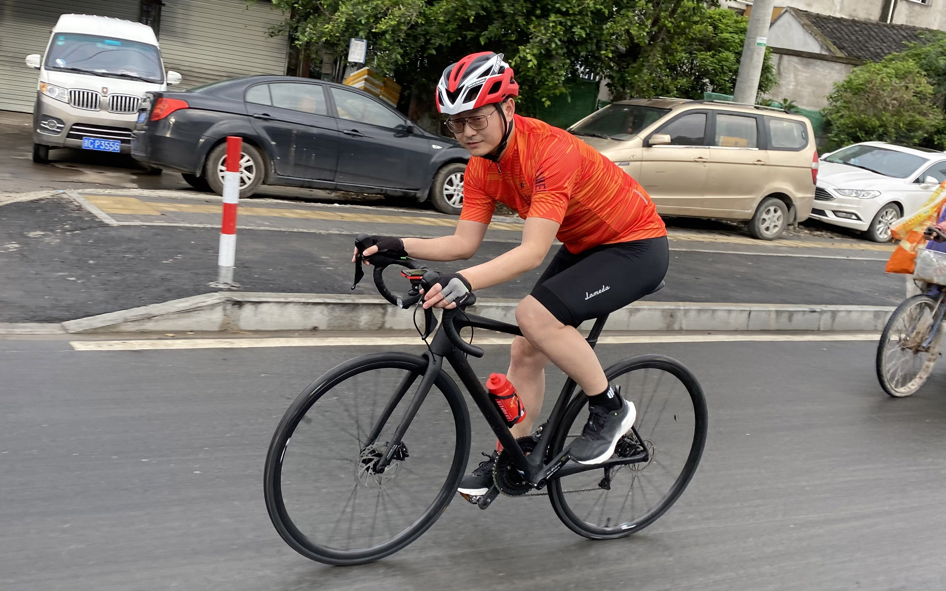 1619049675262035727.jpg 1619049675262035727.jpg