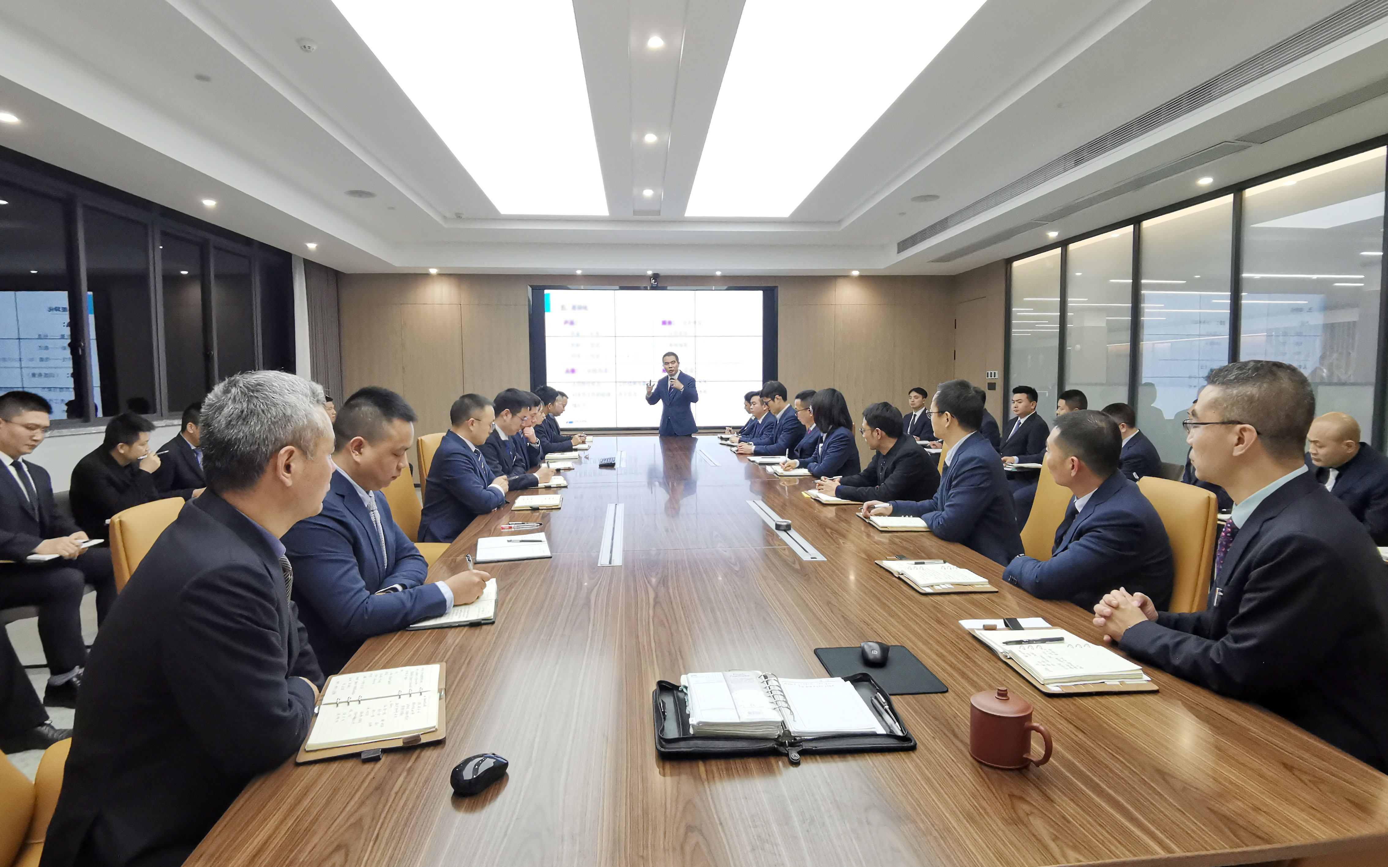 1640178818678031579.jpg 1640178818678031579.jpg