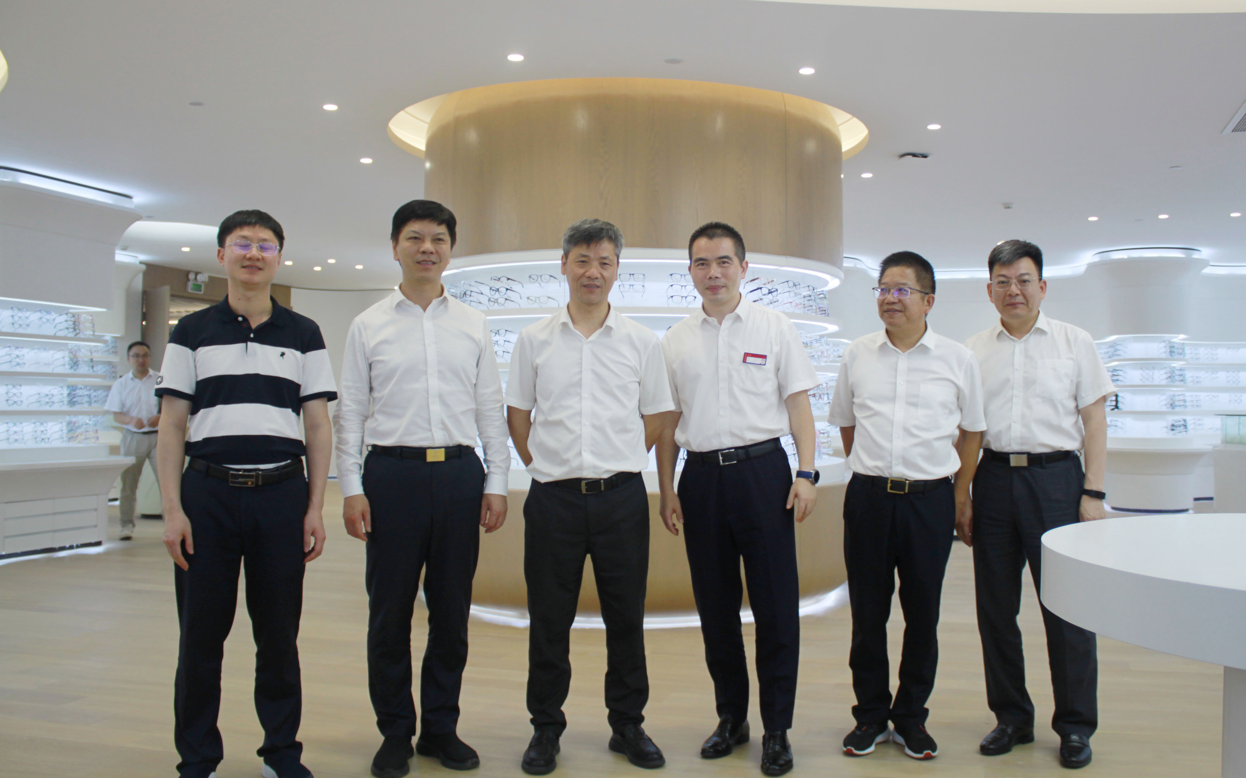 1688538956257014926.jpg 1688538956257014926.jpg