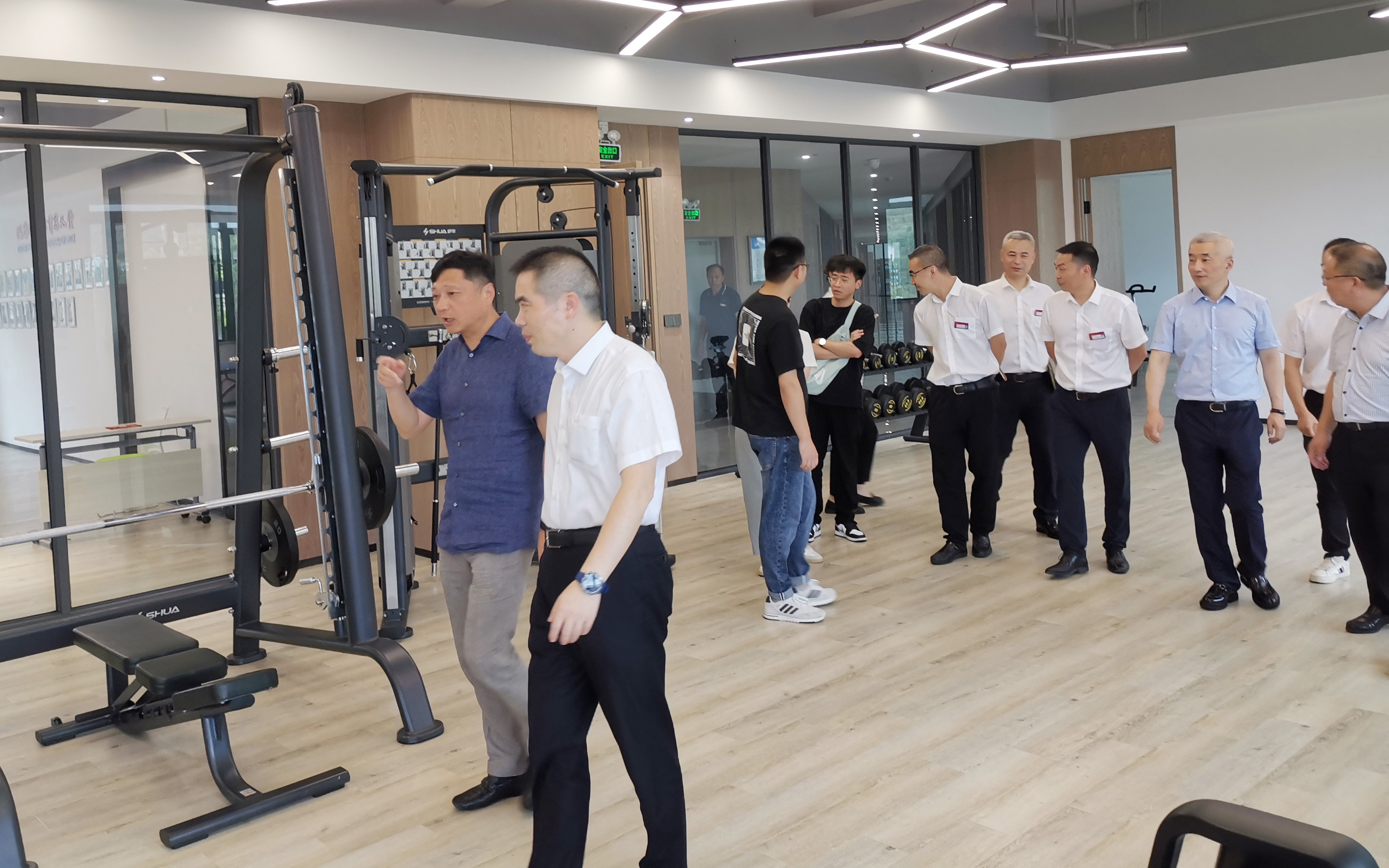 1690512677678090581.jpg 1690512677678090581.jpg