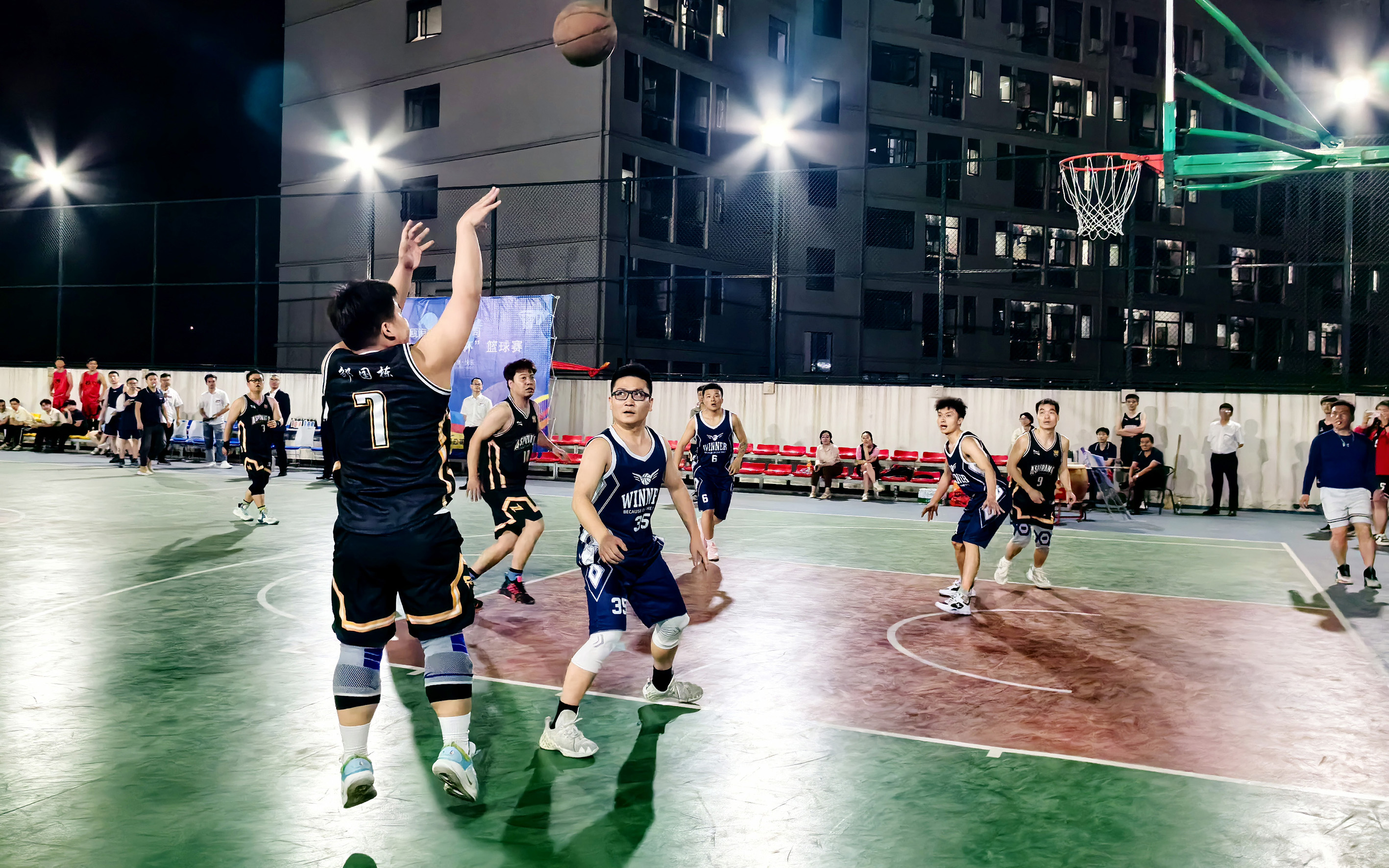 1715837398177036482.jpg 1715837398177036482.jpg